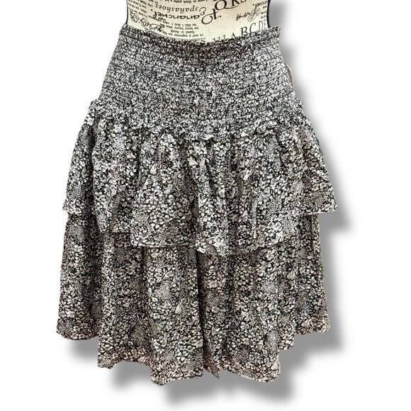 NWT by Anthropologie Size L Jennalyn Tiered Mini Ruffle Skirt - Coquette - Picture 2 of 8